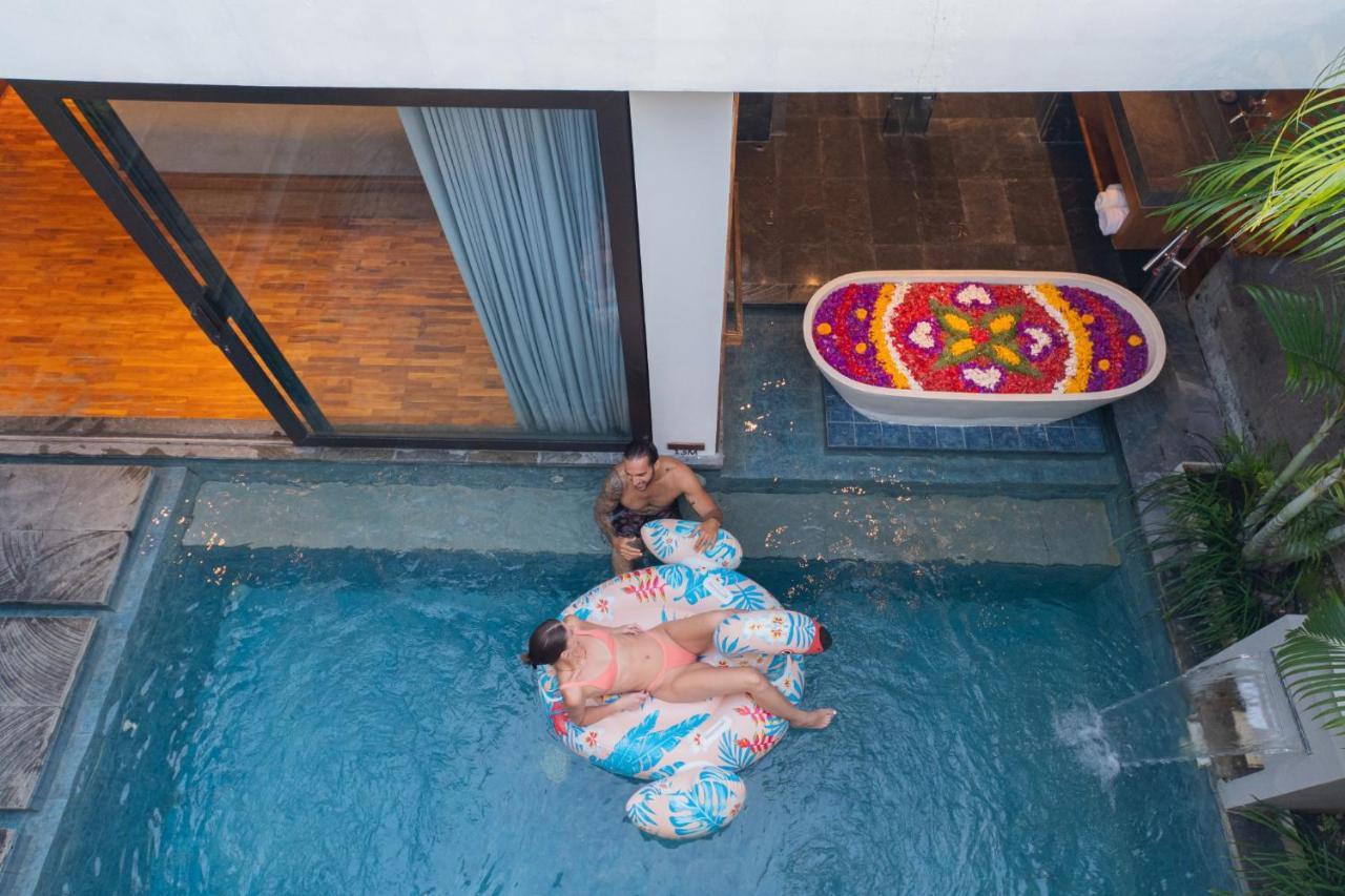 Ayona Villa Seminyak By Ini Vie Hospitality Εξωτερικό φωτογραφία