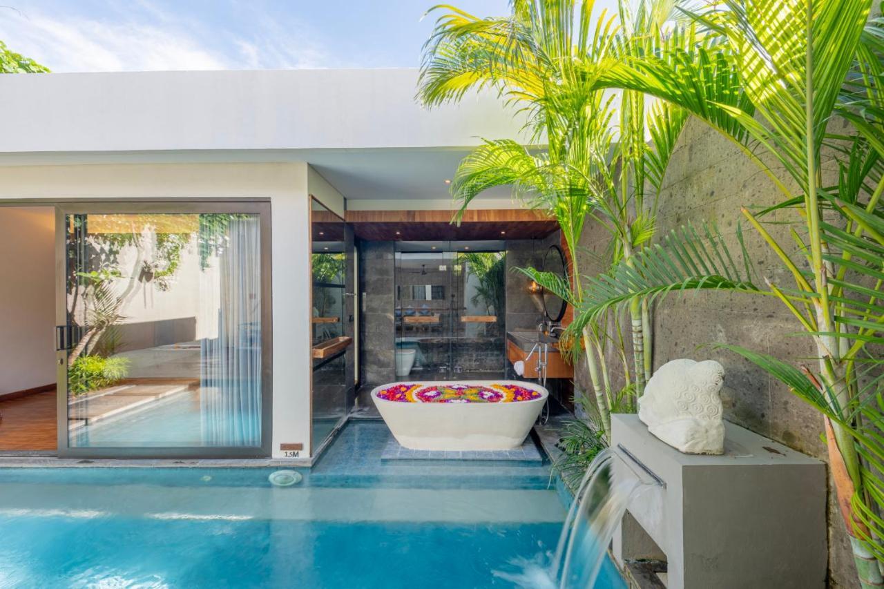 Ayona Villa Seminyak By Ini Vie Hospitality Εξωτερικό φωτογραφία